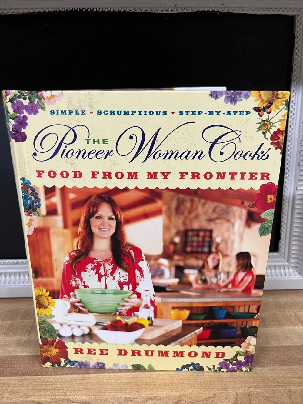 Pioneer Woman Cookbook with Floral Sugar Jar & Creamer Set - Yellow, Blue, Red